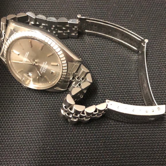 Authentic Rolex Date Just Stainless Steel 35 mm - Picture 7 of 7